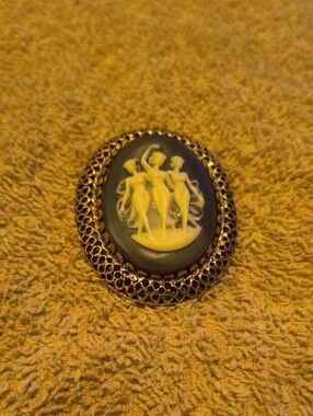 Vintage Cameo Brooch with Three Graces Motif in Black and Cream And Pendant/Pim
